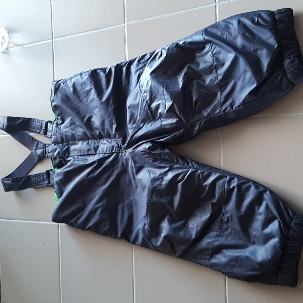 Old Navy Boys Gray Snowsuit Sz 2T